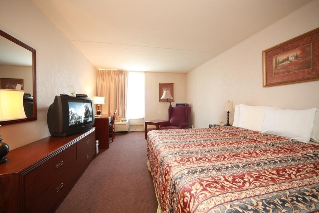 Boarders Inn And Suites - Marion Маріон Номер фото