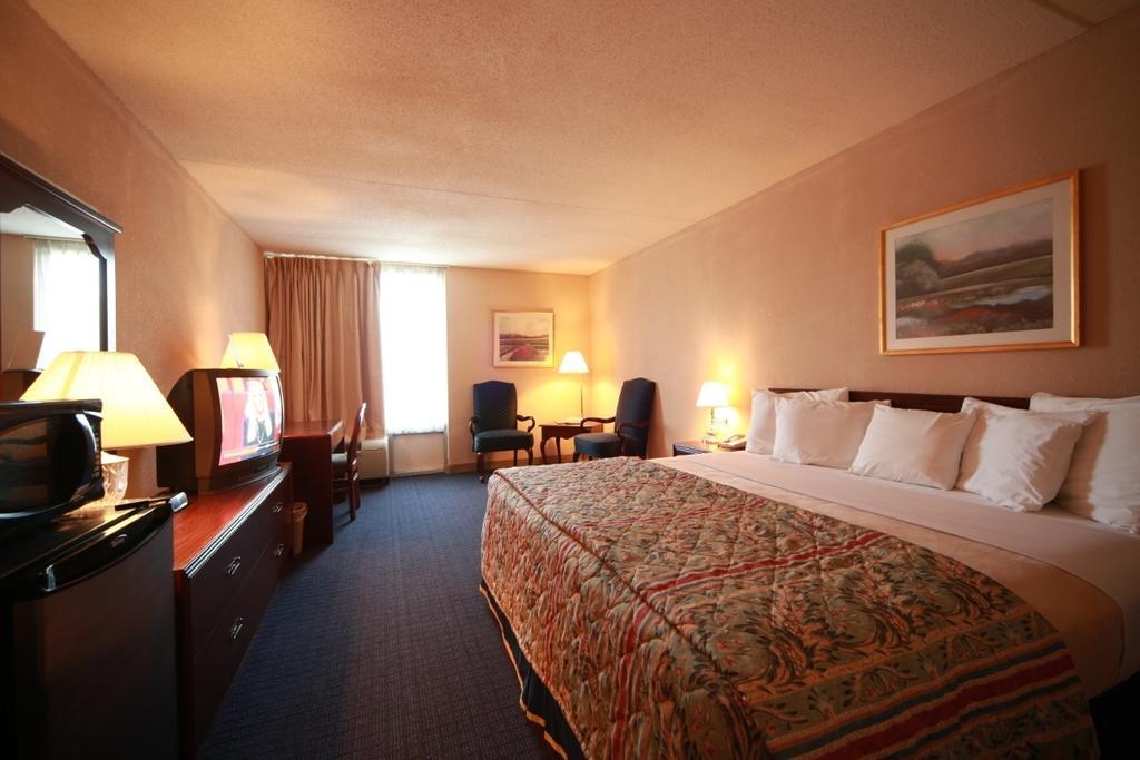 Boarders Inn And Suites - Marion Маріон Екстер'єр фото